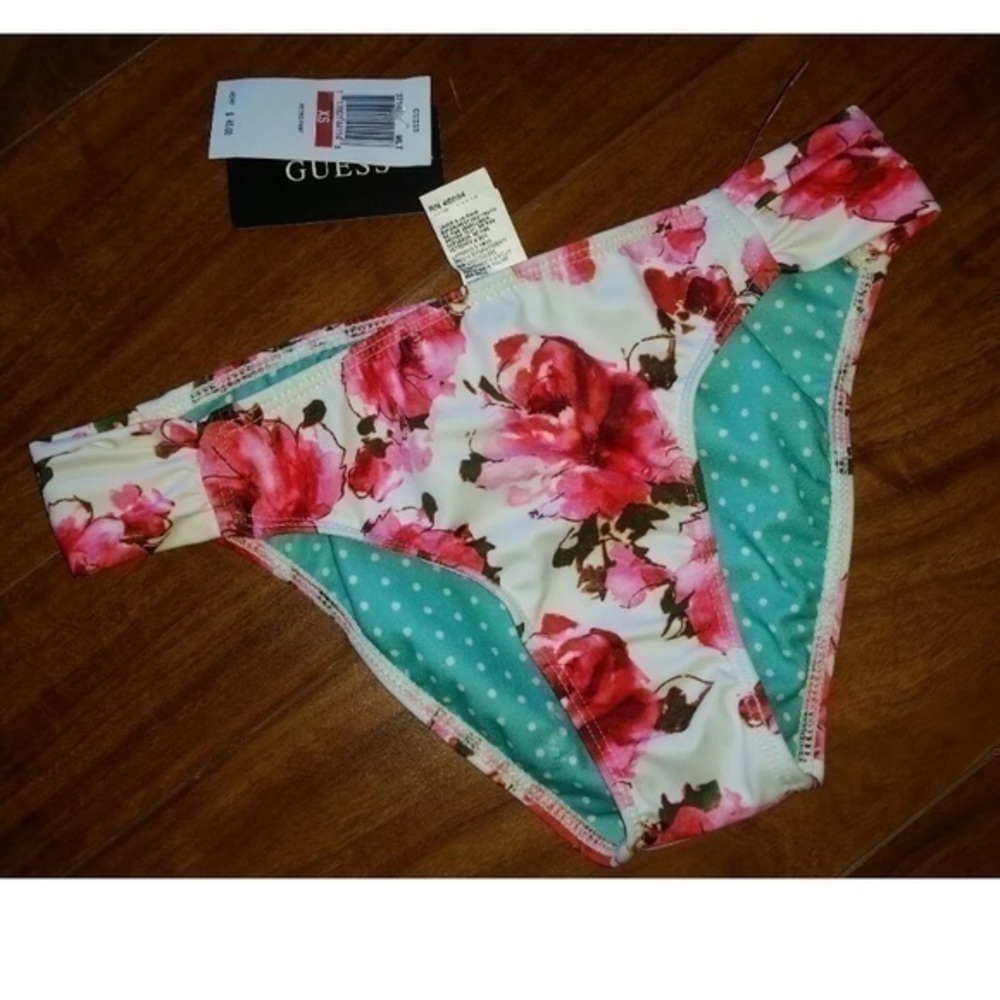 NWT Guess Floral Bikini‎ Bathing Suit Bottom XS